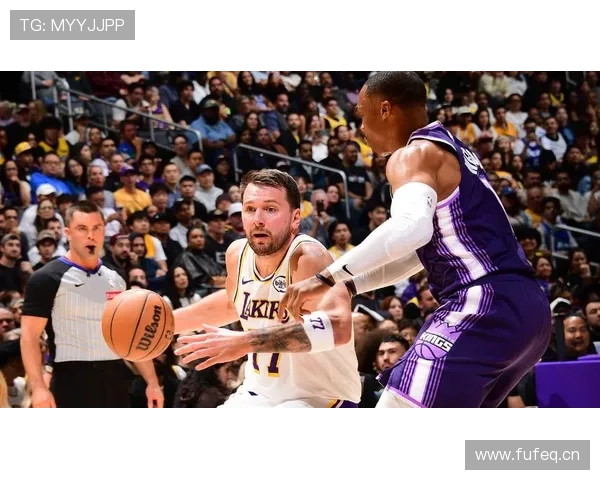 东契奇28分领衔湖人轻取国王